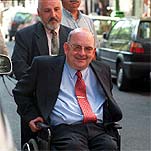 20060202084815-fungairino.jpg